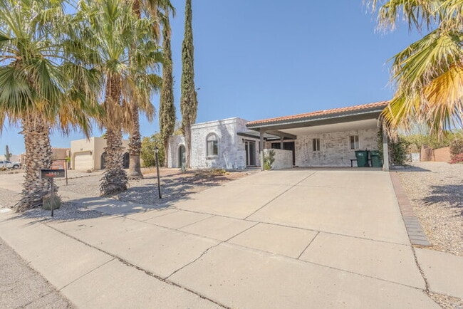 1321 N Paseo Maravilloso in Green Valley, AZ - Building Photo - Building Photo