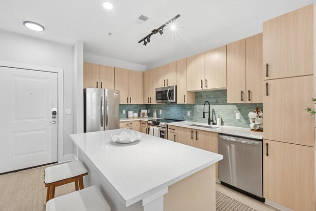 Noho Flats in Tampa, FL - Building Photo - Building Photo