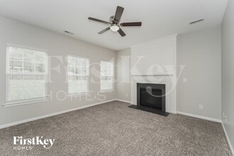 16618 Grassy Creek Dr in Huntersville, NC - Building Photo - Building Photo