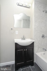 5411 Trinity St photo'