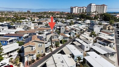 80 Huntington St in Huntington Beach, CA - Building Photo - Building Photo