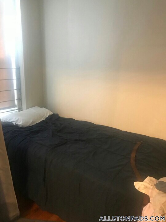 5 Walbridge St in Boston, MA - Building Photo