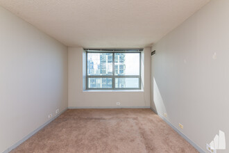 474 N Lake Shore Dr, Unit 002304 in Chicago, IL - Building Photo - Building Photo