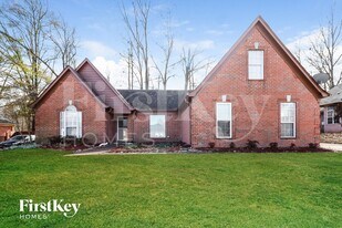 7761 Shadow Hills Dr in Arlington, TN - Building Photo
