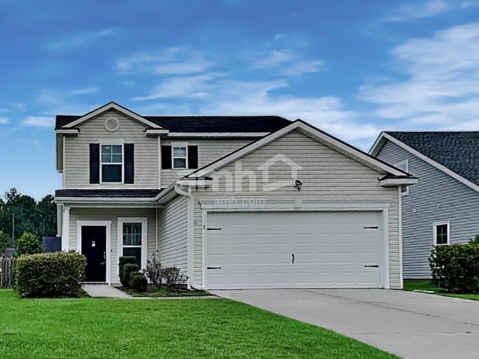 3 Invierno Lake Dr in Savannah, GA - Building Photo