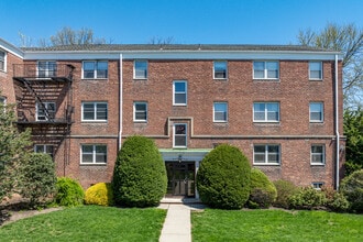 Lexington Garden Apartments in Passaic, NJ - Building Photo - Building Photo