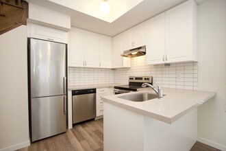 1711 Pure Springs Blvd. in Pickering, ON - Building Photo - Building Photo
