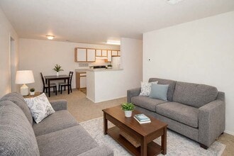 Westfield Apartment Homes in Hugoton, KS - Foto de edificio - Building Photo