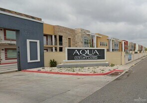 10 E St in Mission, TX - Building Photo