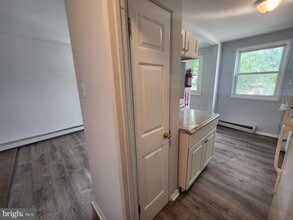 43 Bruce Park Dr in Trenton, NJ - Building Photo - Building Photo