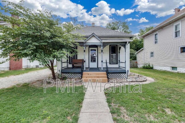 property at 514 S Fern St