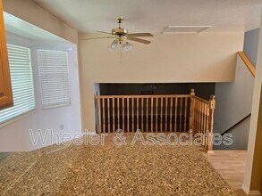 5593 S 3375 W in Roy, UT - Foto de edificio - Building Photo