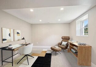 711 E Butler Pike in Maple Glen, PA - Foto de edificio - Building Photo