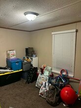 207 Cedar St in Loogootee, IN - Foto de edificio - Building Photo