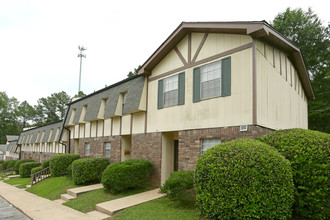 The Woodley in Hoover, AL - Building Photo - Building Photo