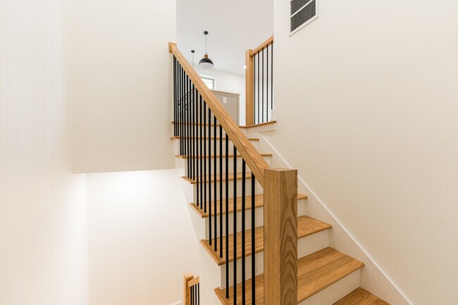5856 N Magnolia Ave in Chicago, IL - Building Photo - Building Photo
