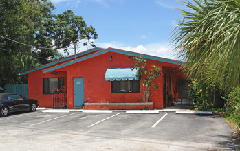 615-623 NE 29th Dr in Wilton Manors, FL - Building Photo - Building Photo