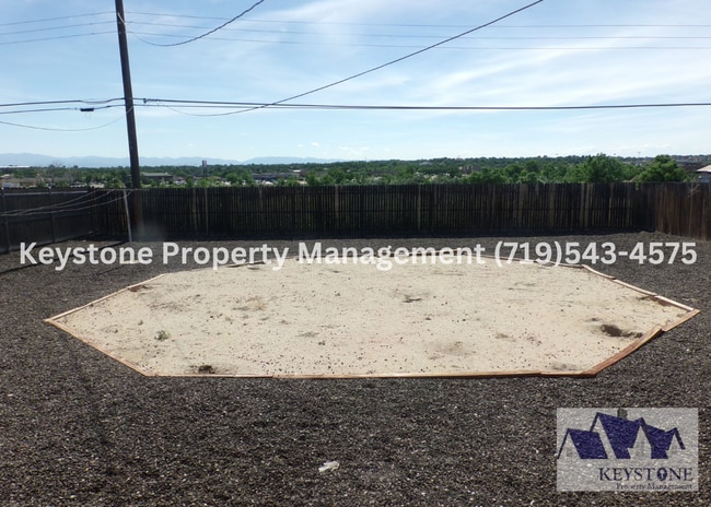 1819 Mohawk Rd in Pueblo, CO - Building Photo - Building Photo