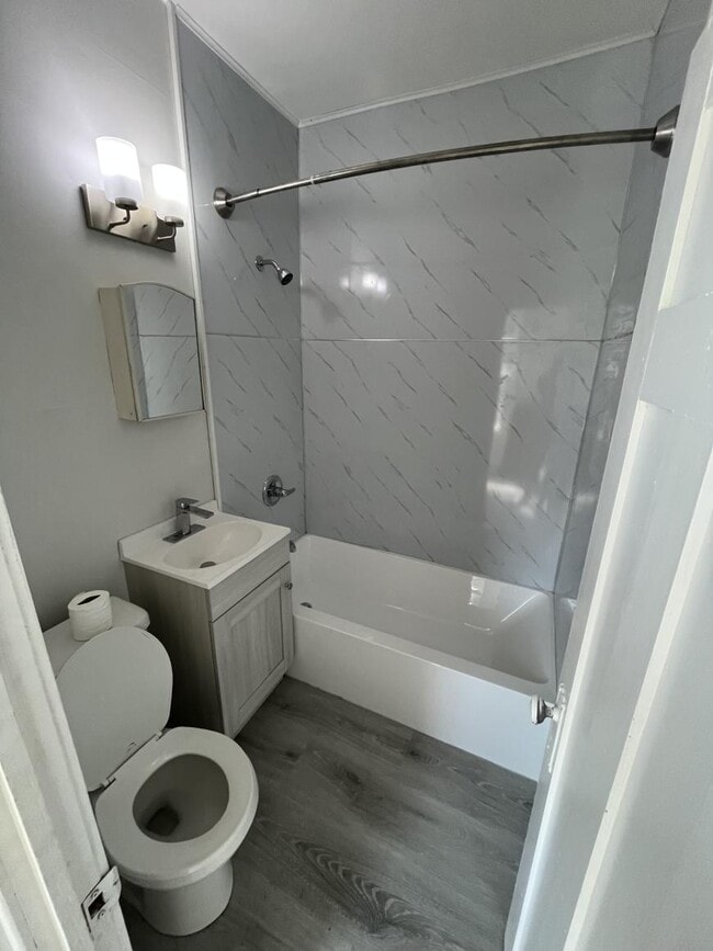 property at 2105 Cornwall St