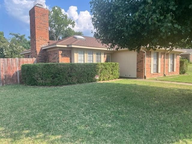2742 E Wentwood Dr
