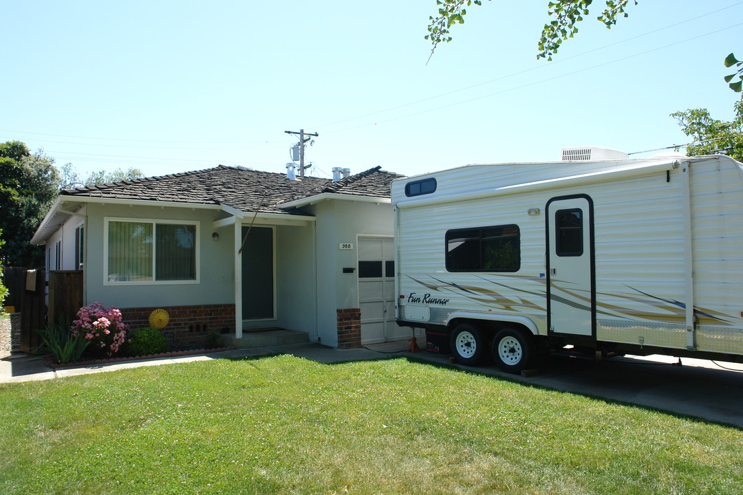 988-990 Zarick Dr in San Jose, CA - Foto de edificio