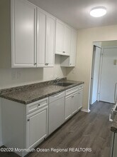 82 Amberly Dr in Englishtown, NJ - Building Photo - Building Photo