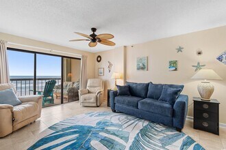 1086 N Ocean Blvd in North Myrtle Beach, SC - Building Photo - Building Photo