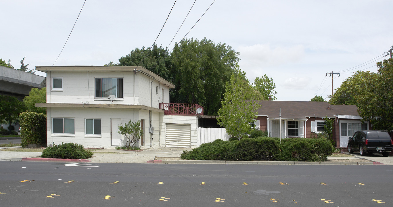 2529 Salvio St in Concord, CA - Building Photo