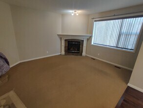 151 Aspen Hills SW in Calgary, AB - Building Photo - Building Photo