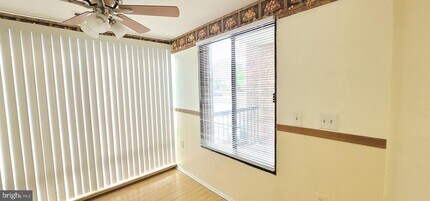 18010 Chalet Dr in Germantown, MD - Building Photo - Building Photo