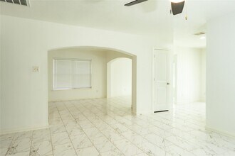 3807 Gardenia Bend in Houston, TX - Building Photo - Building Photo