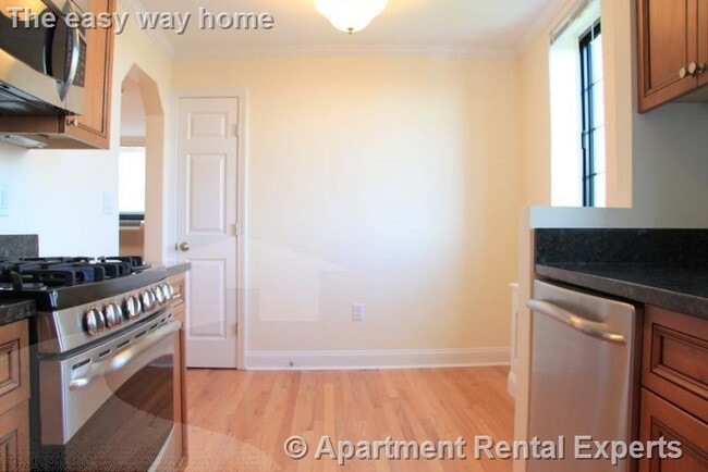 60 Brattle St