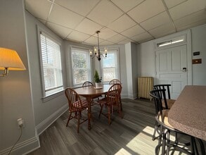 400 Maple St in Manchester, PA - Foto de edificio - Building Photo