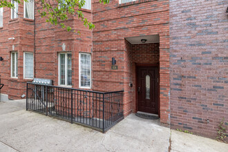 834 Myrtle Ave in Brooklyn, NY - Building Photo - Building Photo