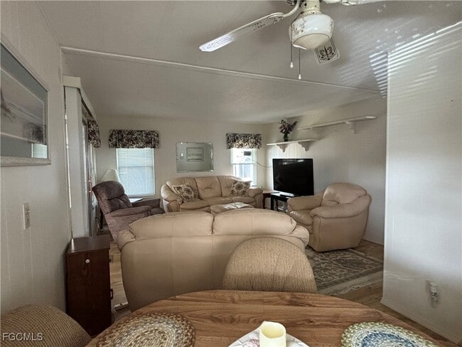 property at 207 Harvest Ln