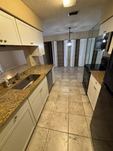 3999 NW Cinnamon Tree Cir, Unit 3999 in Jensen Beach, FL - Foto de edificio - Building Photo