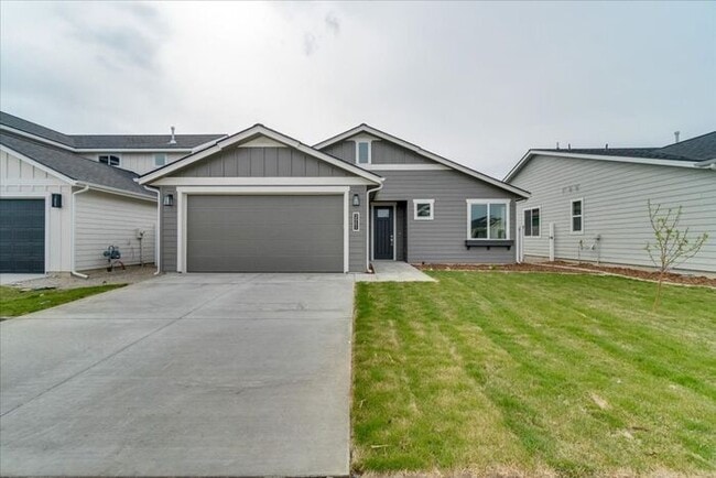 property at 2905 N Corvus St