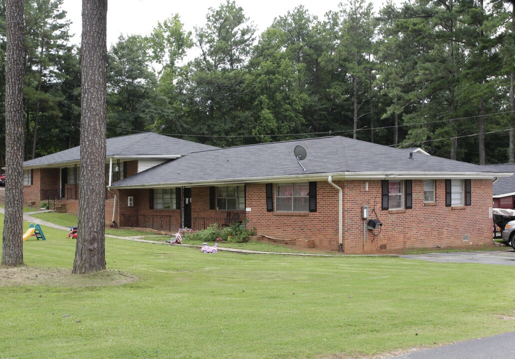 Mableton Manor in Mableton, GA - Building Photo