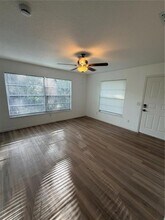 1203 E 5th Ave in Mount Dora, FL - Foto de edificio - Building Photo