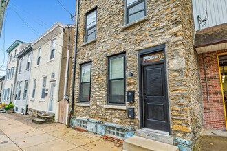 4840 Umbria St in Philadelphia, PA - Building Photo - Building Photo