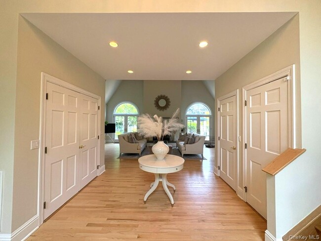 365 Chablis Path in Southold, NY - Building Photo - Building Photo