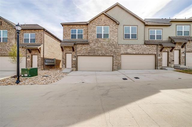 421 Glen Ct in Weatherford, TX - Building Photo