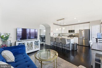 24612 Nettle Mill Square in Stone Ridge, VA - Building Photo - Building Photo