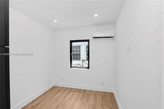 419 78th St in Miami Beach, FL - Building Photo - Building Photo