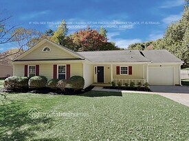 334 Sandymead Rd in Matthews, NC - Building Photo