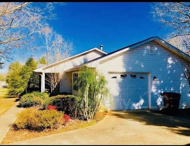 514 Greenville St in Pendleton, SC - Building Photo - Building Photo