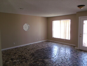 114 Hexham Dr in Henderson, NV - Building Photo - Building Photo