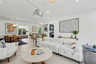 818 NW 29th Ct in Wilton Manors, FL - Building Photo - Building Photo