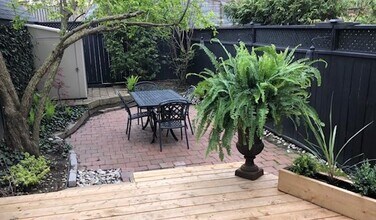 111 Summerhill Ave in Toronto, ON - Building Photo - Building Photo