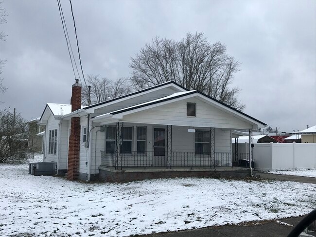 property at 2004 S Kentucky Ave